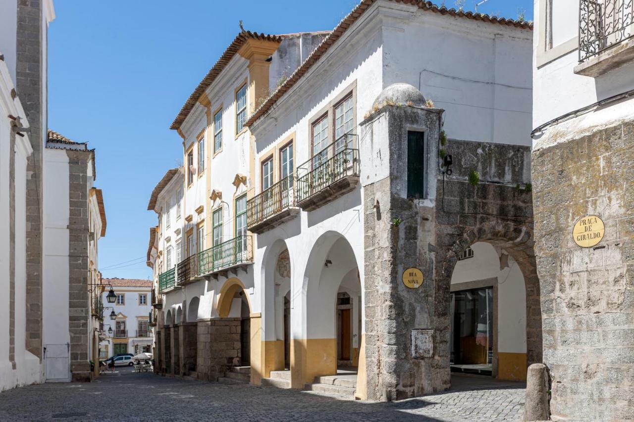 Casa Das Arcadas, Garage Free - Praca De Giraldo เอโวรา ภายนอก รูปภาพ